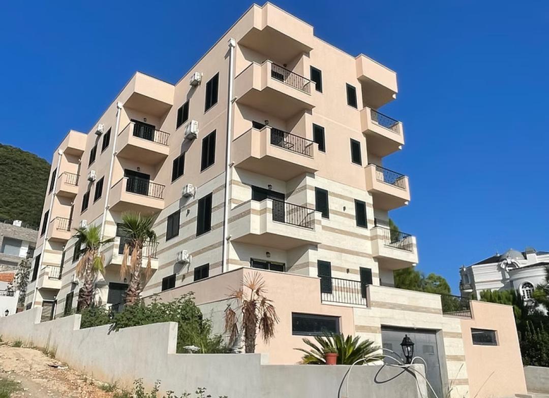<p>We are delighted to present 20 apartments situated in the picturesque town of Kumbor, Herceg Novi. Proximity to the luxurious Porto Novi, offering world-class amenities and services. Also a short distance from the world-renowned One and Only Hotel. With the sea just a short 150 meters away, included swimming pool, elevator and&nbsp;closed garage for your convenience and peace of mind. Cozy and efficient studio apartments of 23 square meters and spacious 1-bedroom units boasting 41 square meters of living space.</p>