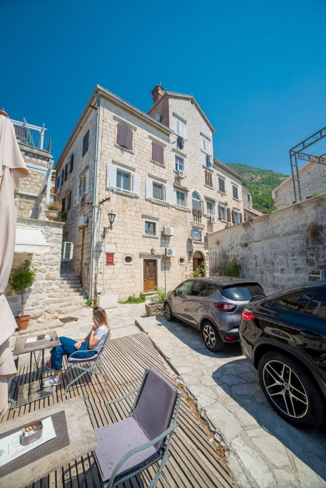 <p>Located on the very first line of the sea in the historic town of Perast, this exclusive duplex apartment offers a rare opportunity to own a property in one of the most picturesque locations on the Adriatic coast. Set directly along the waterfront..</p><p>The apartment is designed over two levels, providing spacious and comfortable living with a perfect blend of traditional charm and modern convenience. Its privileged position allows you to experience the authentic atmosphere of Perast, with its baroque architecture, seaside promenade, and charming local restaurants just steps away.</p><p>Ideal as a luxury residence, holiday home, or investment property, this duplex combines an unbeatable location with timeless coastal beauty.</p>