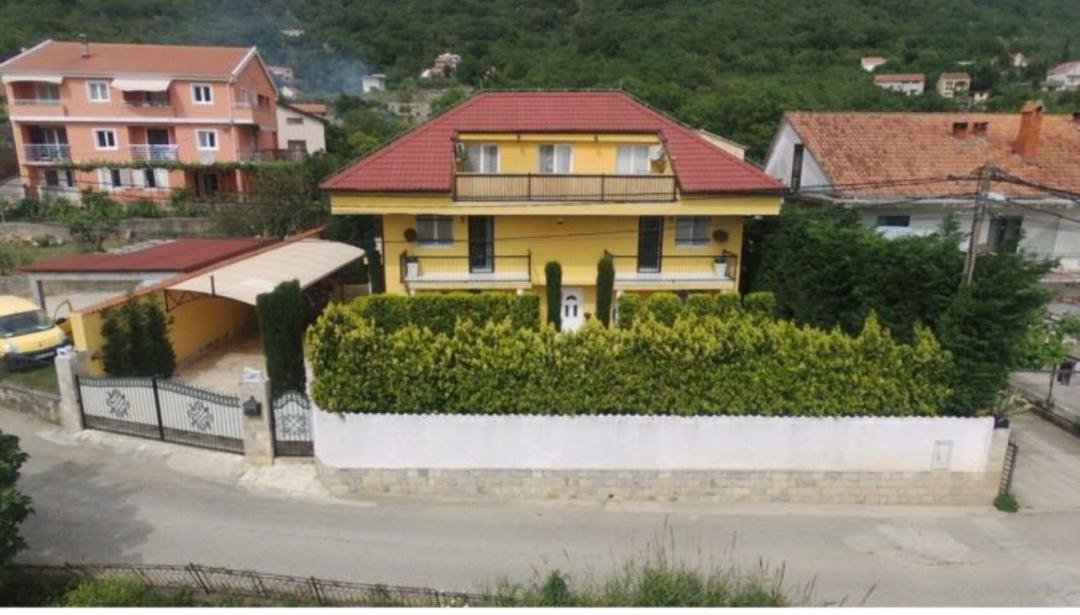 <p>This spacious modern villa offers a total of 340 m² of living space set on a generous 900 m² plot, designed for comfort, functionality, and year-round living.</p><p>The property is distributed over three levels and features a well-planned layout with multiple living areas, bedrooms, and study rooms, making it ideal for a large family or those seeking additional workspace at home. In total, the villa includes four bathrooms, ensuring convenience and privacy throughout.</p><p>The ground floor comprises an entrance hallway with utility space (boiler and laundry area), a bright living room, study rooms, a fully equipped kitchen, and a bathroom. The first floor offers a comfortable bedroom with wardrobe and private bathroom, additional living space, another bathroom, a shower area, and a study. The top floor includes two bedrooms, a bathroom with shower cabin, and access to a large panoramic terrace, perfect for relaxing and enjoying outdoor living.</p><p>The villa is equipped with modern heating and cooling systems, including underfloor heating, radiators, and air conditioners, ensuring comfort in all seasons. Combining generous space, practical design, and modern amenities, this property is an excellent choice for permanent living or a luxury holiday home.</p>
